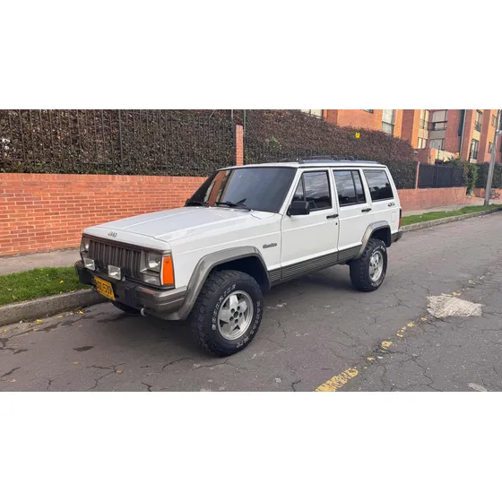 Jeep Cherokee 4.0 Laredo