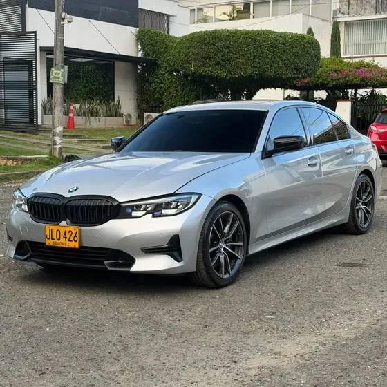 BMW 330i 2020 2.0