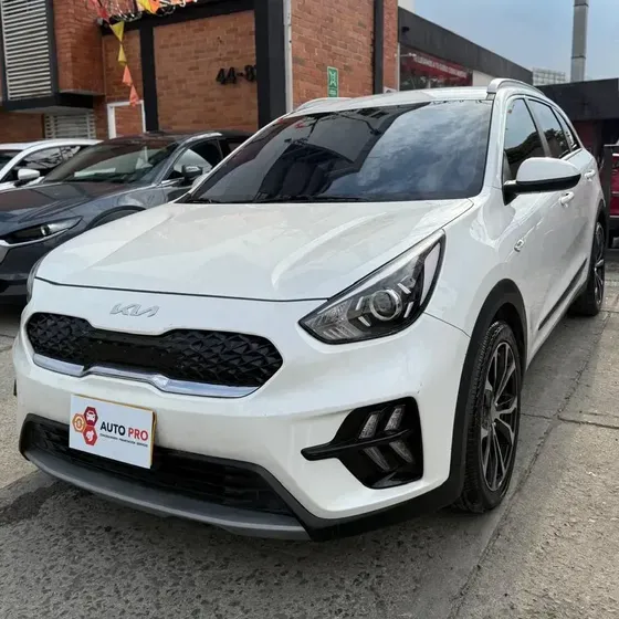 Kia Niro Hibrido 2023 1.6 Hev Emotion At