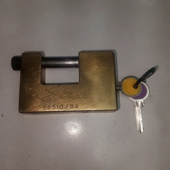 Candado Cisa Casi Nuevo