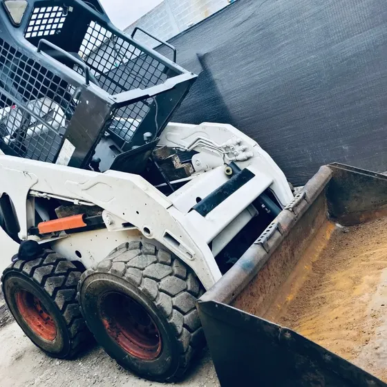 Minicargador Bobcat S185 2013