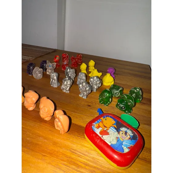 Tolas Digimon 28 Unidades Con Personajes Y Tira Tazos