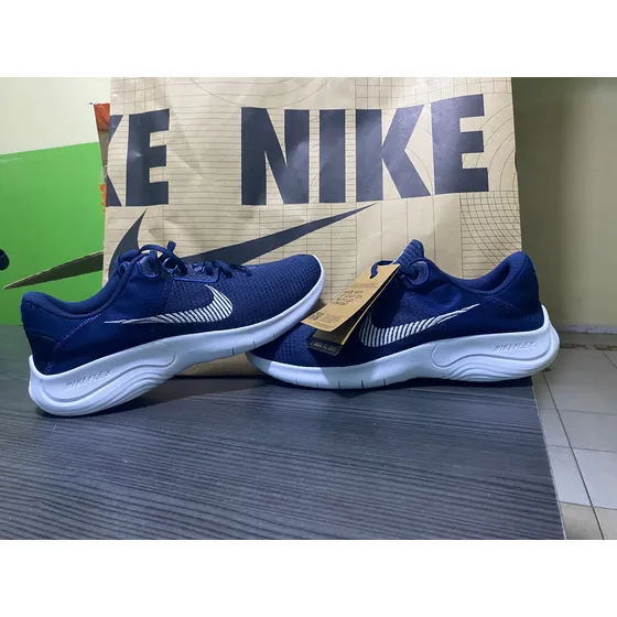 Nike Originales ... Eeuu Talla (1) 10, (2) 9 Y (3) 10