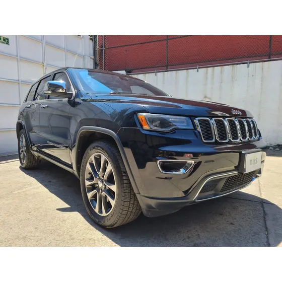 Jeep Grand Cherokee 5.7 Limited Lujo 4x4 At