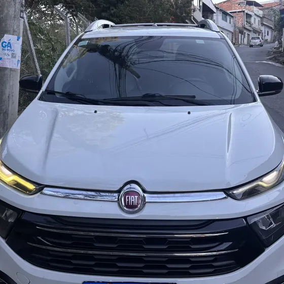 Fiat Toro 2018 2.0 Volcano 4x4 Aut. 4p Fiat Toro 2018 2.0 Volcano 4x4 Aut. 4p
