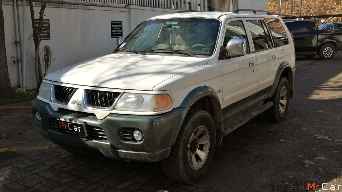 Mitsubishi Montero Sport 3.0