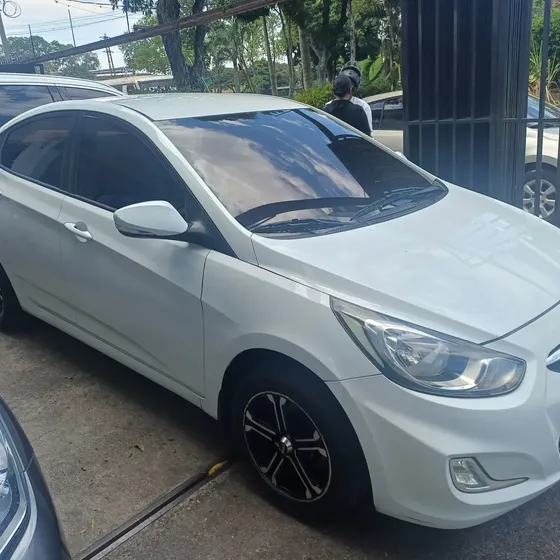 Hyundai I25 Accent 2015 1.4 Gl Mt