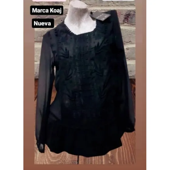 Blusa. Marca Koaj. Talla S