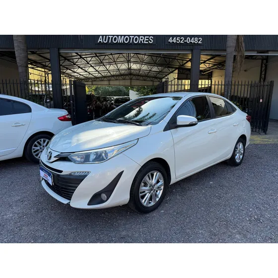 Toyota Yaris 1.5 107cv Xls Sedan