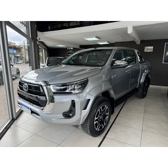Toyota Hilux Pick-up 2.8 Cd Srx 204cv 4x4 At