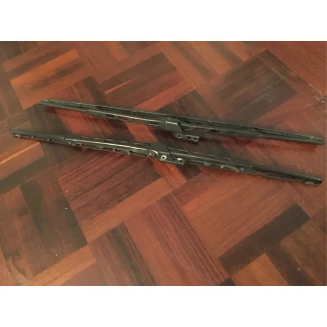 Cepillos Limpia Parabrisas Toyota Machito Originales. Usados