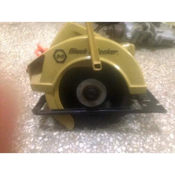 Sierra Circular Black & Decker Usada