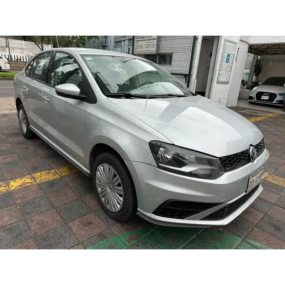 Volkswagen Vento 1.6 Starline Mt