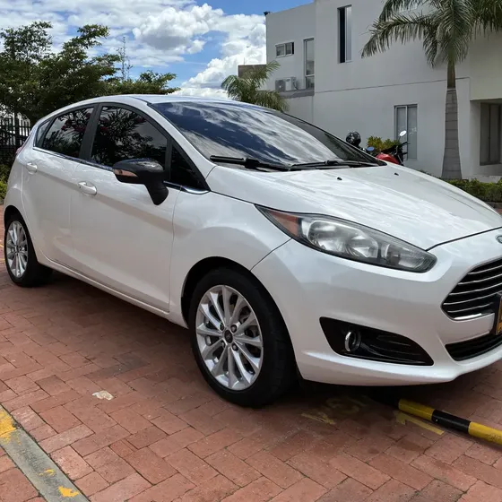 Ford Fiesta 2018 1.6 Hatchback Titanium