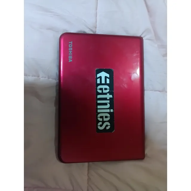 Laptop Roja