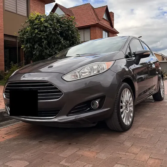 Ford Fiesta 2016 1.6 Hatchback Titanium