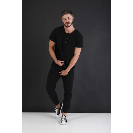 Remera District Leipzig Hombre Algodón Con Cartera Lisa