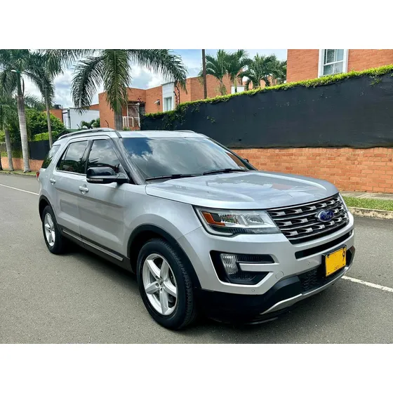Ford Explorer 3.5 Xlt