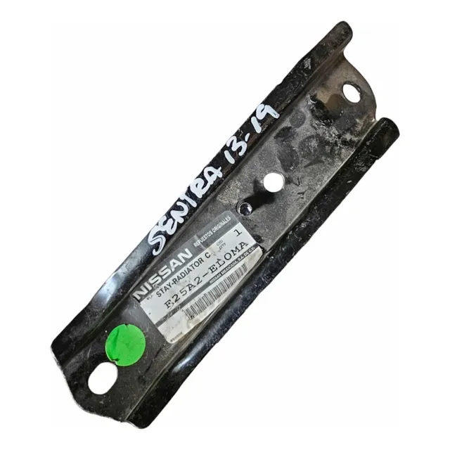 Base Soporte Superior Derecho Radiador Para Sentra 13-19