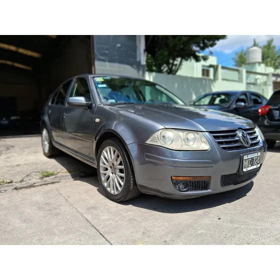 Volkswagen Bora 1.8 Highline T Tiptronic Cuero