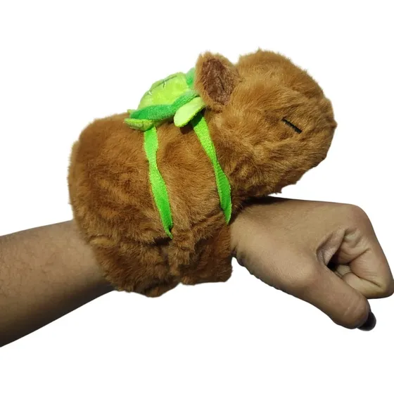 Peluche Pulsera Retractil Capibara Kuromi Stitch Precio X1