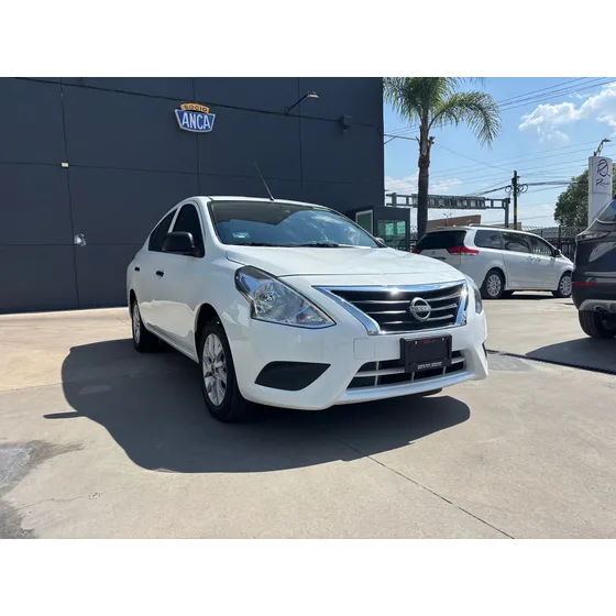 Nissan V-drive 1.6 Mt A/c Audio