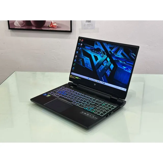 Laptop Aser Predator Helios 300