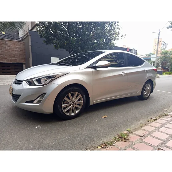 Hyundai Elantra 1.8 I35 Gl Mt