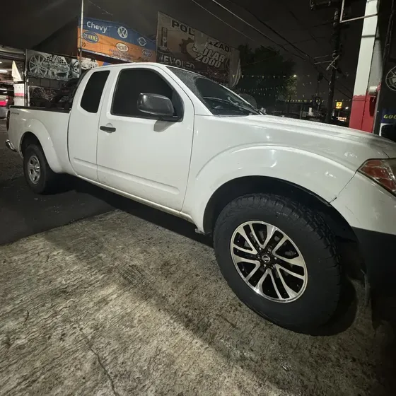 Nissan Frontier 2013 Crew Cab Se 4x2 At