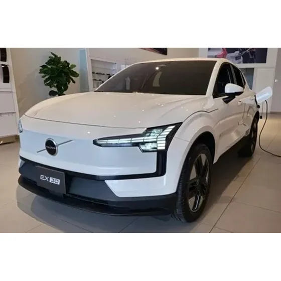 Volvo Ex30 0.0 Core E40 (405 Km)