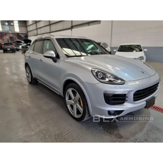 Porsche Cayenne 3.7 S At