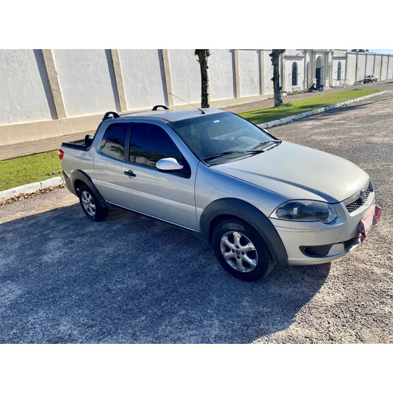 Fiat Strada 1.4 Trekking Cd