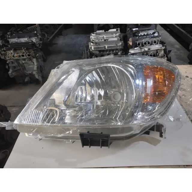 Faro Delantero Toyota Hilux Izquierdo Año 2008
