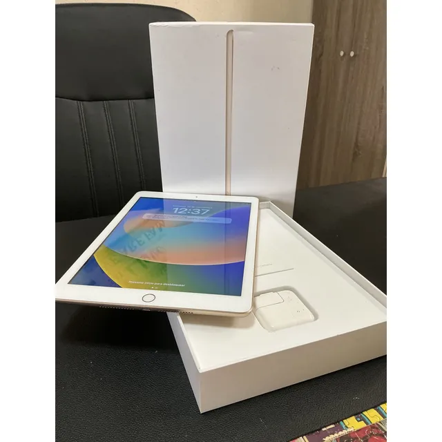 iPad Apple 5th Generation 2017 A1822 9.7  128gb Gold 2gb Ram