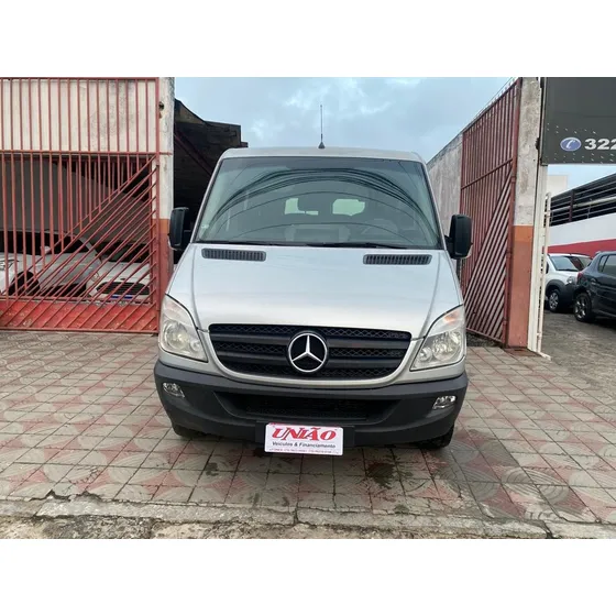 Mercedes-benz Sprinter Van Passageiro 18 Lugares