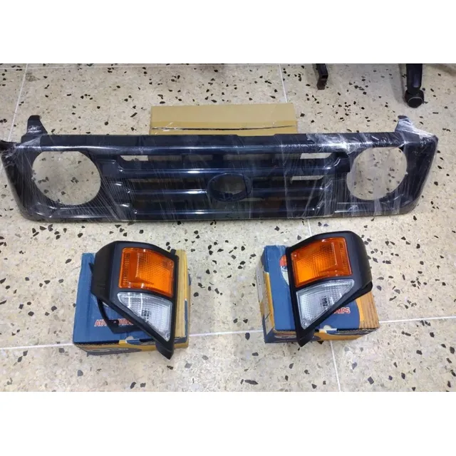 Parrilla Delantera Frontal Toyota Machito 4.5 4.500 Negra