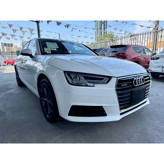 Audi A4 2.0 Select Mhev At