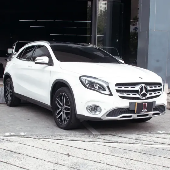 Mercedes-Benz Clase Gla 2020 1.6 200 Urban
