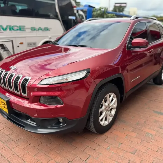 Jeep Cherokee 2015 3.2 Longitude