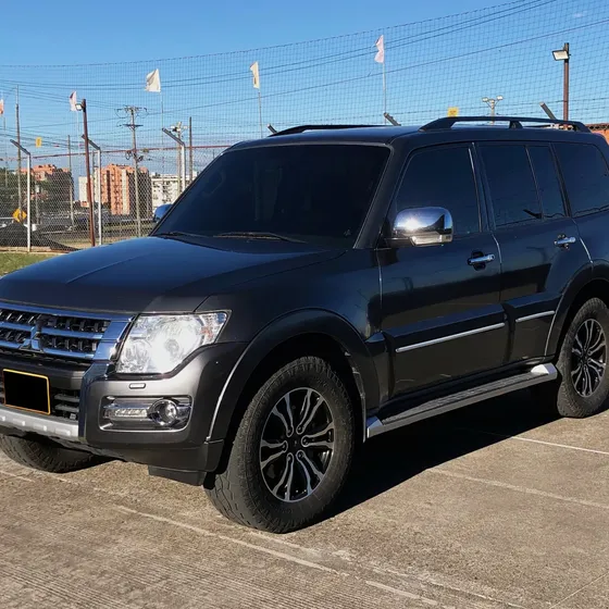 Mitsubishi Montero 2021 3.8l