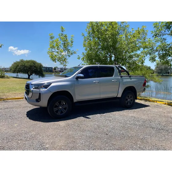 Toyota Hilux Pick-up 2.8 Cd Srv 204cv 4x2 At
