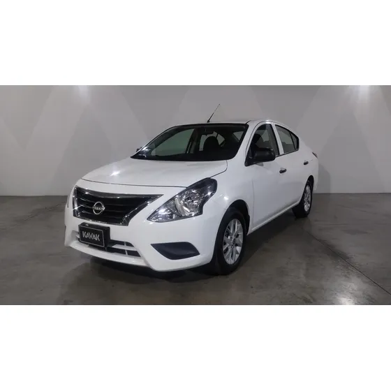 Nissan Versa 1.6 Sense