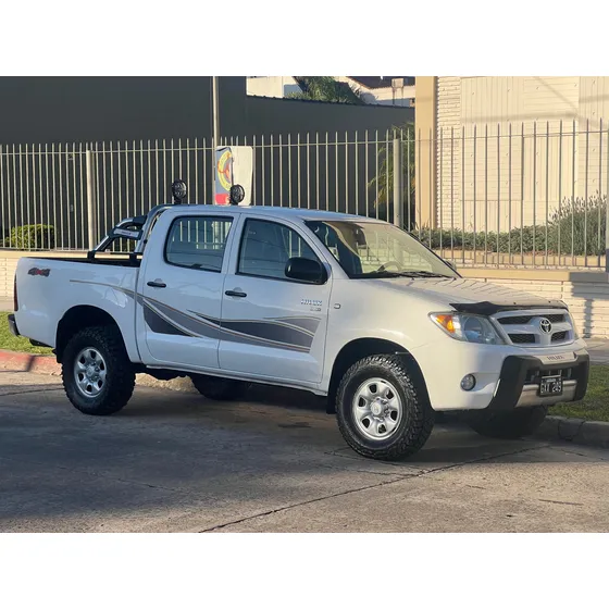 Toyota Hilux Pick-up 2.5 Dx Pack Cab Doble 4x4 (2009)