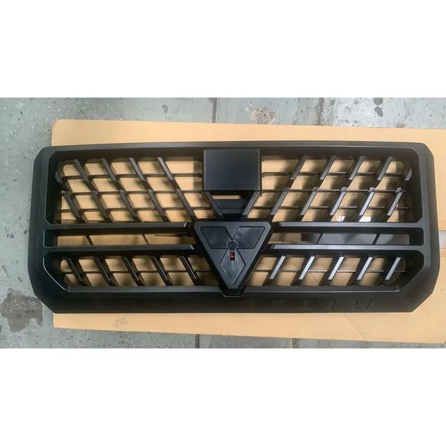 Parrilla Frontal Original Mitsubishi L200 Pick Up 2024 2025