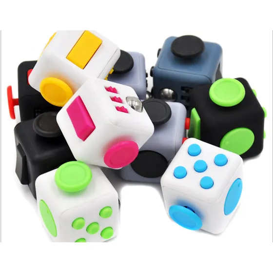 4 X Fidget Cube Antiestres Con 6 Funciones, Juguete Estress