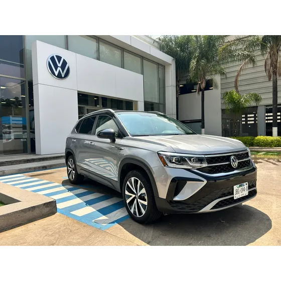 Volkswagen Taos 1.4 Tsi Highline At