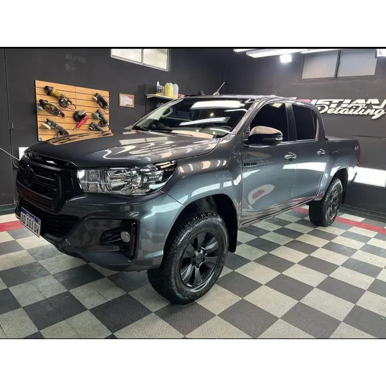 Toyota Hilux Pick-up 2.8 Cd Srv 177cv 4x4