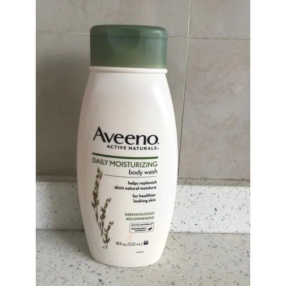 Aveeno Body Wash Humectación Diaria 18oz (532ml)