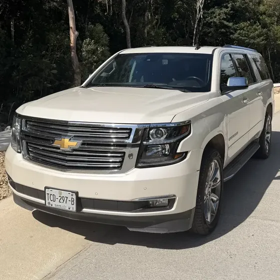 Chevrolet Suburban 2015 5.3 Ltz V8 4wd 2da Cubo At