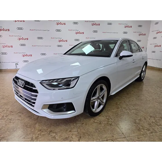 Audi A4 2.0 Select At